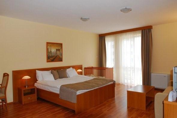 Panorama Wellness Apartman Hotel Hajdúszoboszló Szoba fotó
